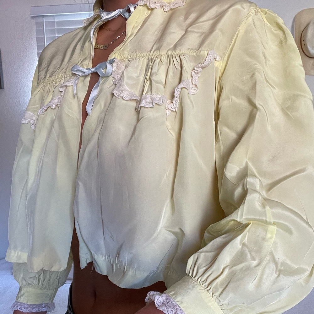 Vintage sleep nightgown miss Elaine vibes tie top! - Picture 3 of 5
